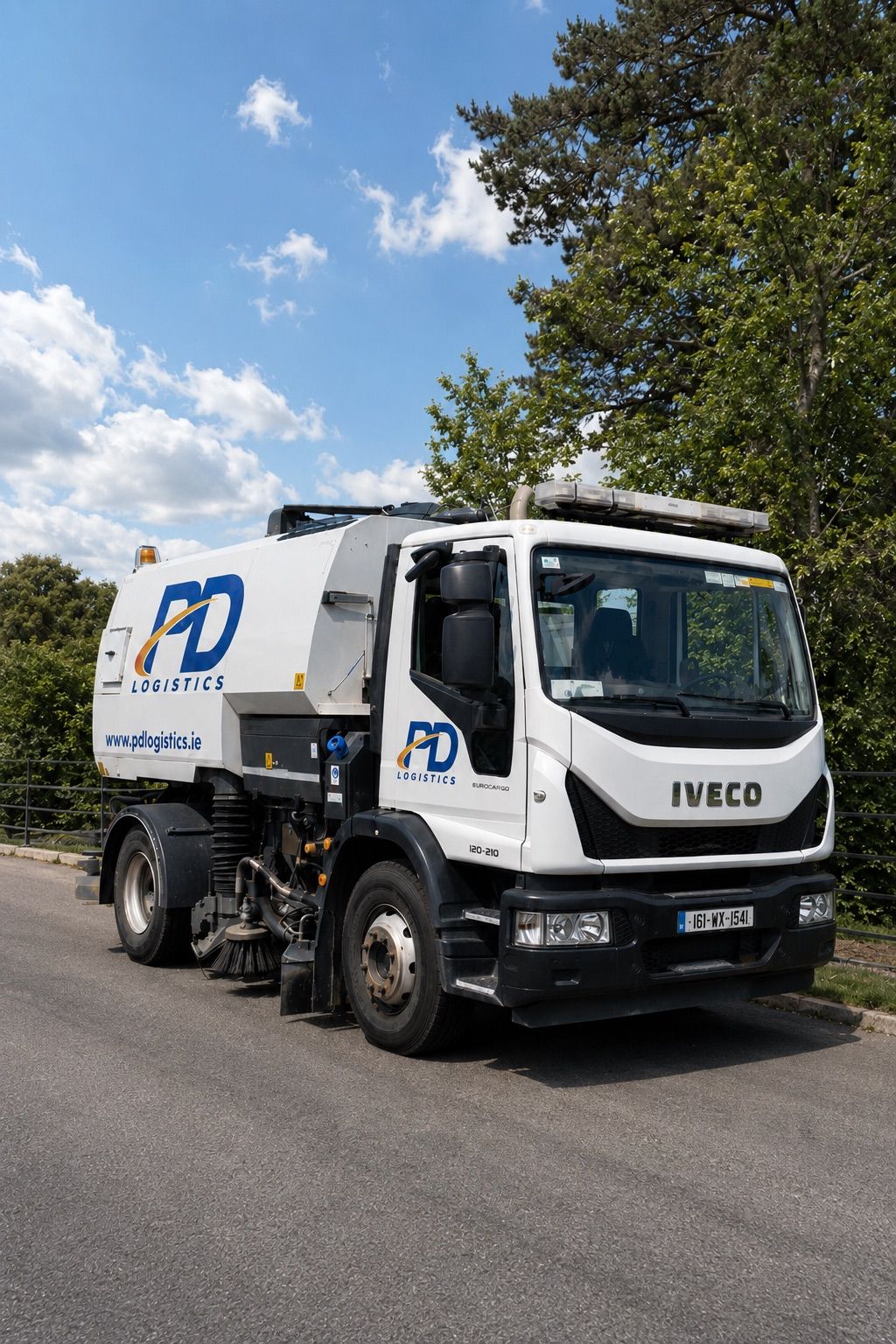 PD Logistics road sweeper